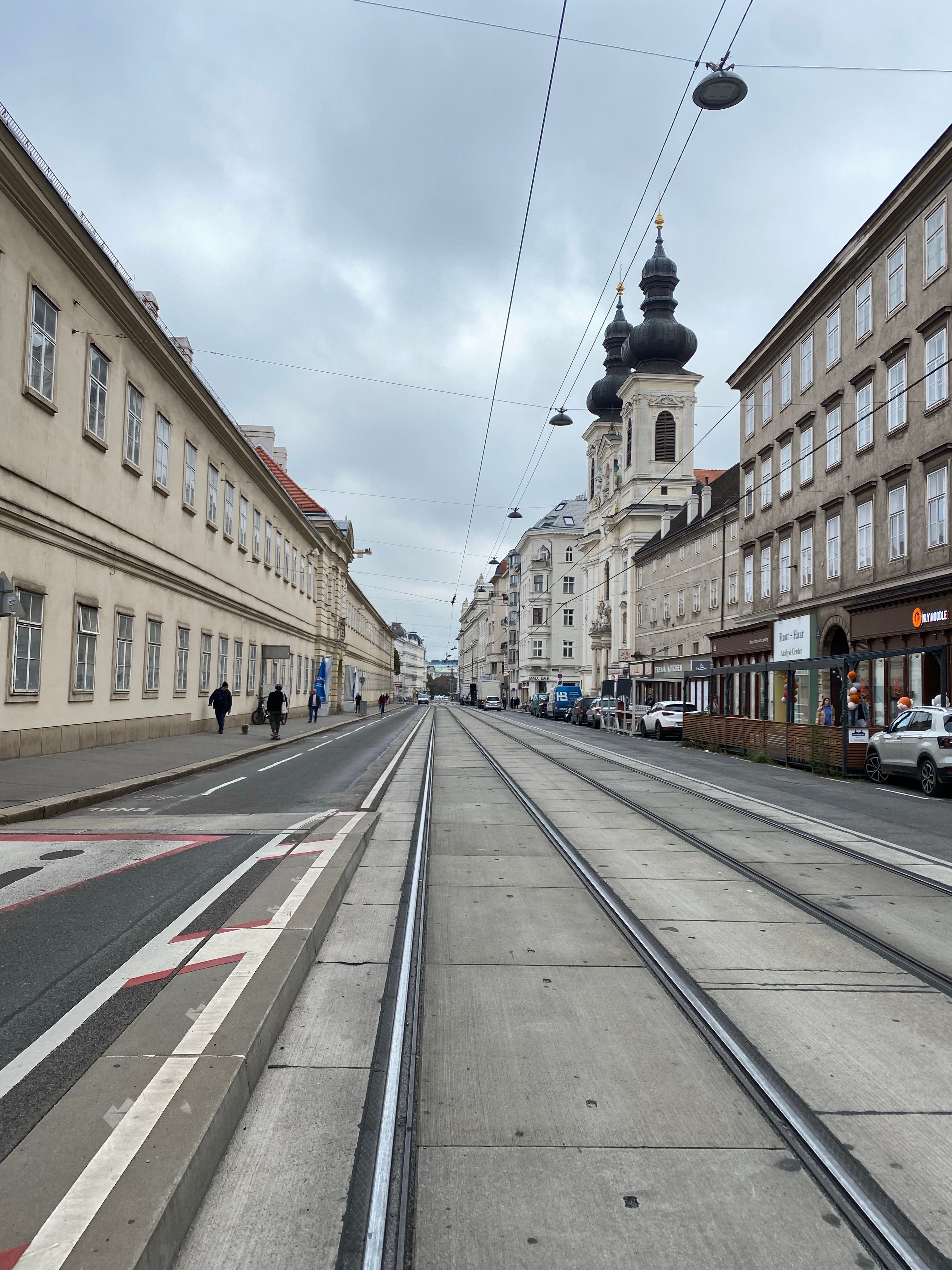 Möbel von Wien nach Linz transportieren: Kosten & Optionen 2026
