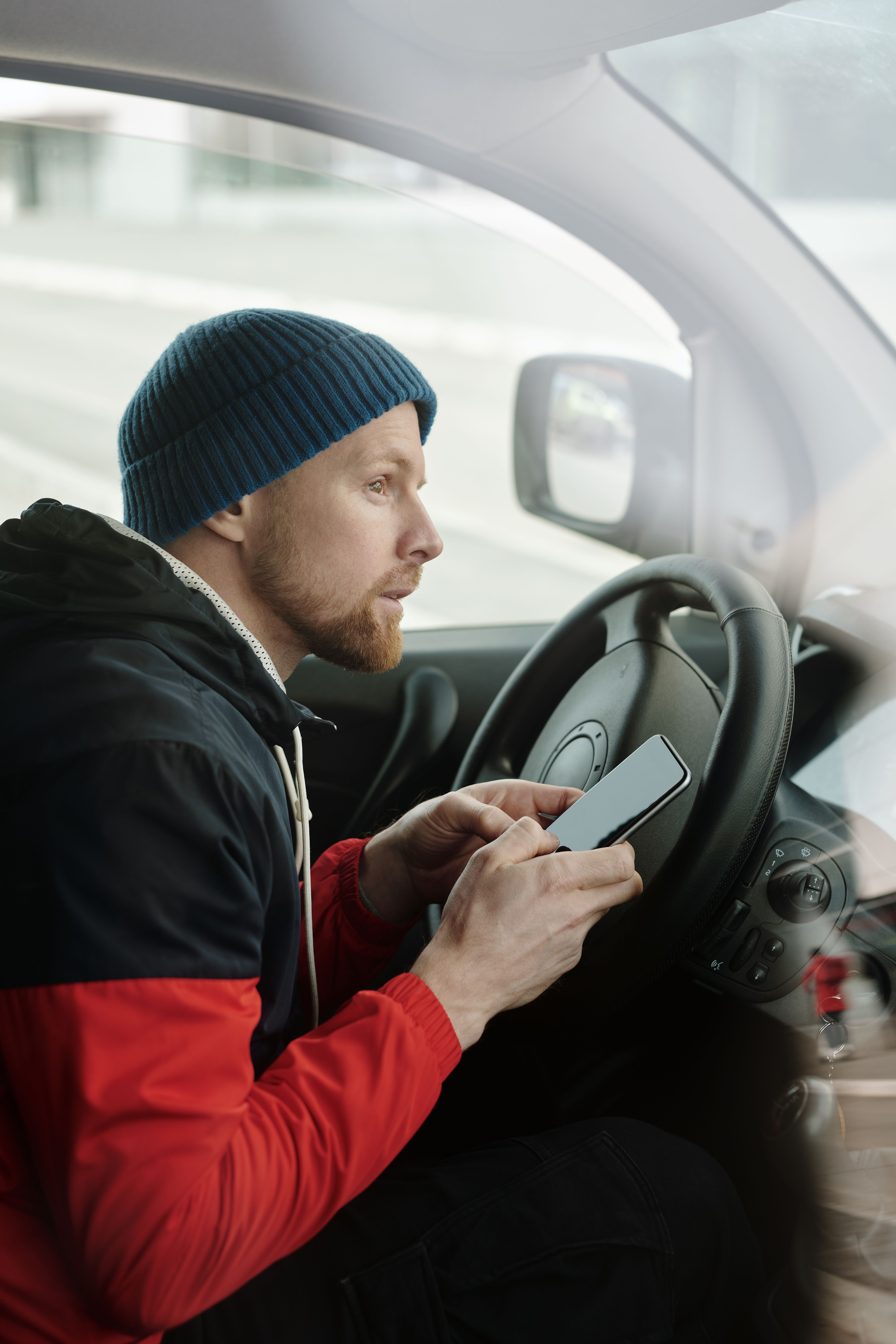 Nebenjob mit dem Auto in Österreich 2026: ohne Uber, ohne Personenbeförderungsschein
